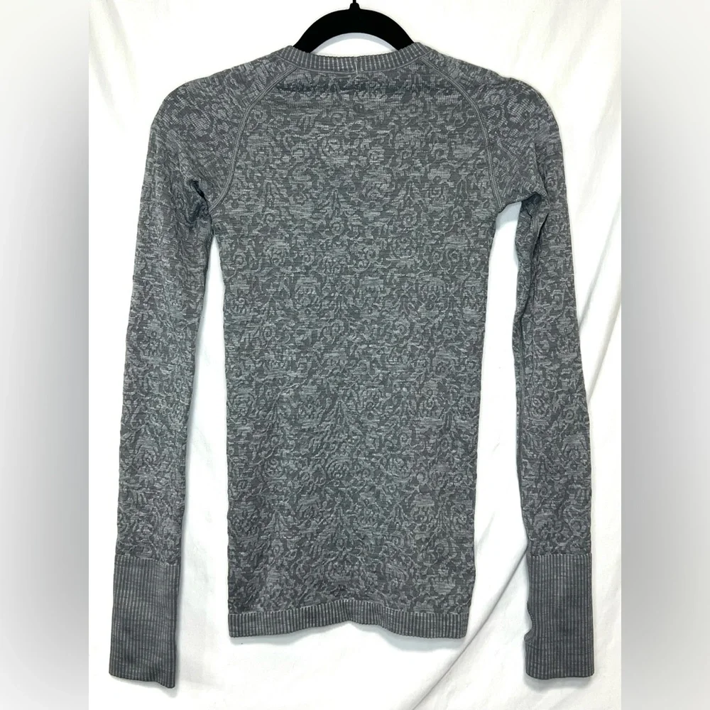 Lululemon Rest Less Pullover Long Sleeve Thumb Holes Activewear Running Layer
